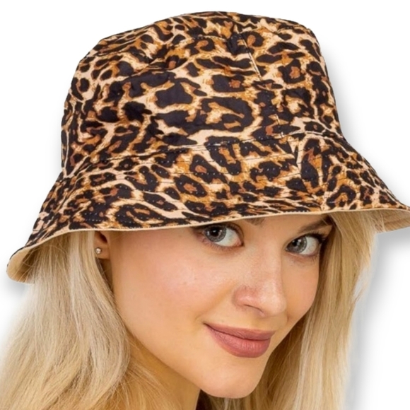 Accessories - 𝅺LEOPARD Print/Tan Reversible Bucket Hat